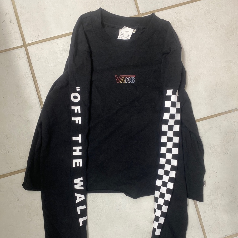 Black vans crop top